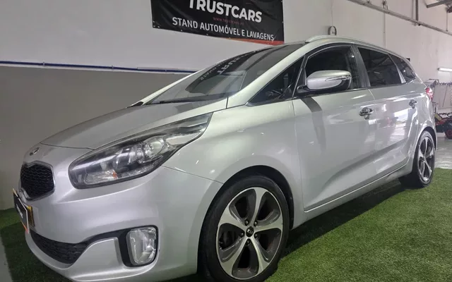 Kia Carens