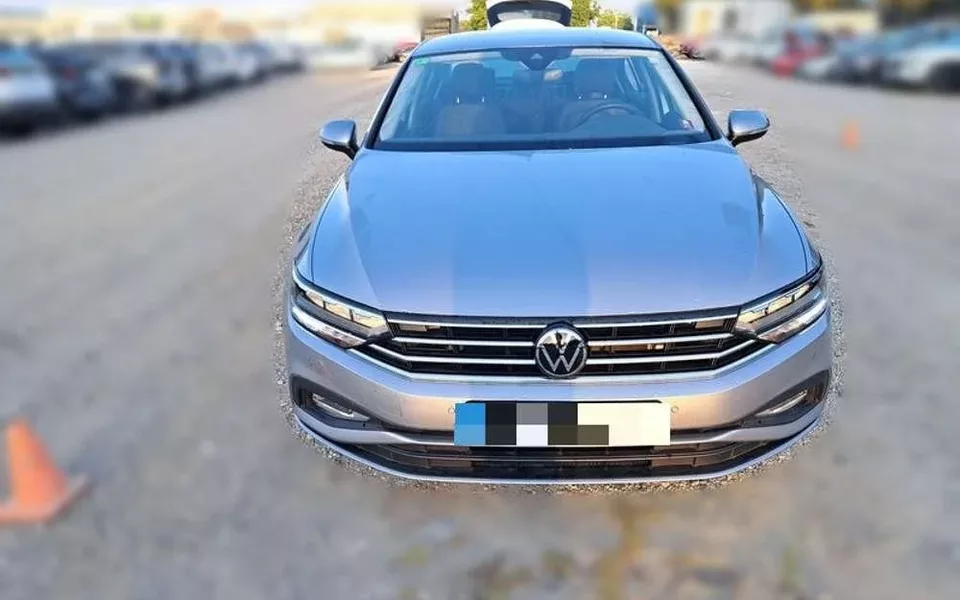 VOLKSWAGEN Passat Passat 1.5 TSI Business 110kW