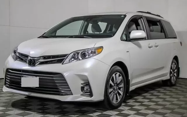 TOYOTA Sienna 3.5L V6 AWD XLE