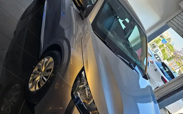 Peugeot 208 PureTech 75 Like
