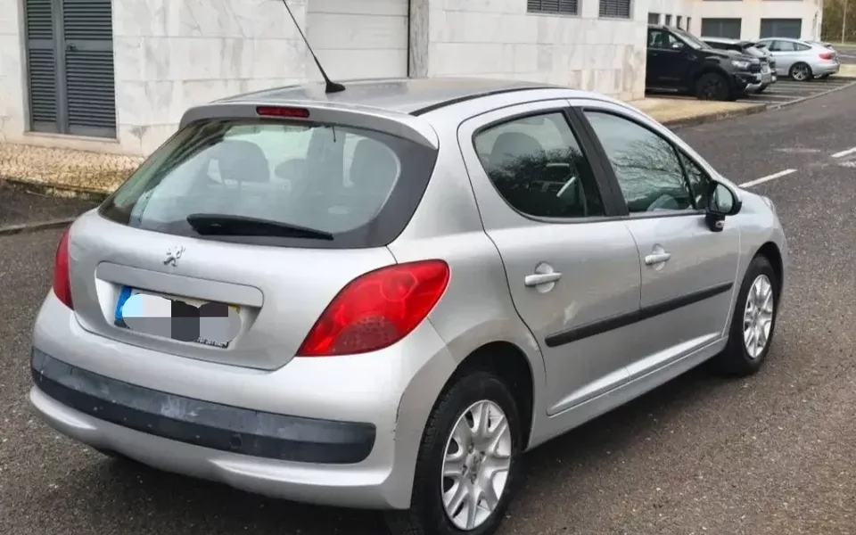 Peugeot 207