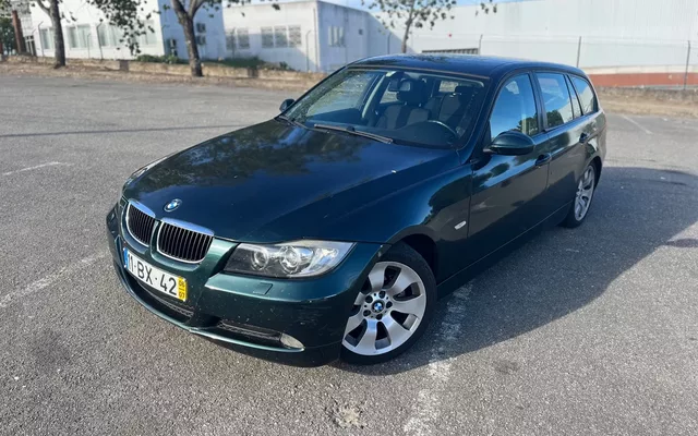 BMW 320