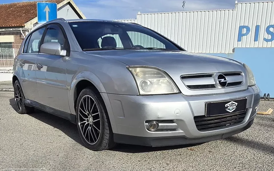Opel Signum 2.2 DTi