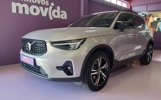 Volvo XC 40 1.5 T2 Plus Dark Auto