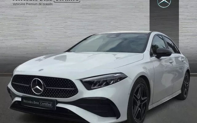 MERCEDES-BENZ Clase A 180 Sedán