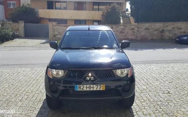 Mitsubishi L200 2.5 DI-D CD Invite AC