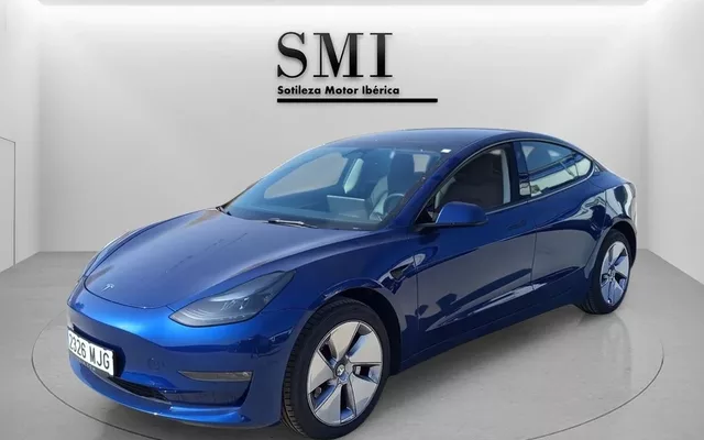 TESLA Model 3 Model 3 Standard Range Premium RWD