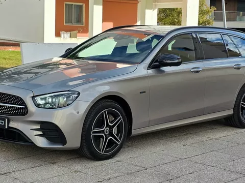 Mercedes-Benz E 300 de 4Matic 9G-TRONIC AMG Line