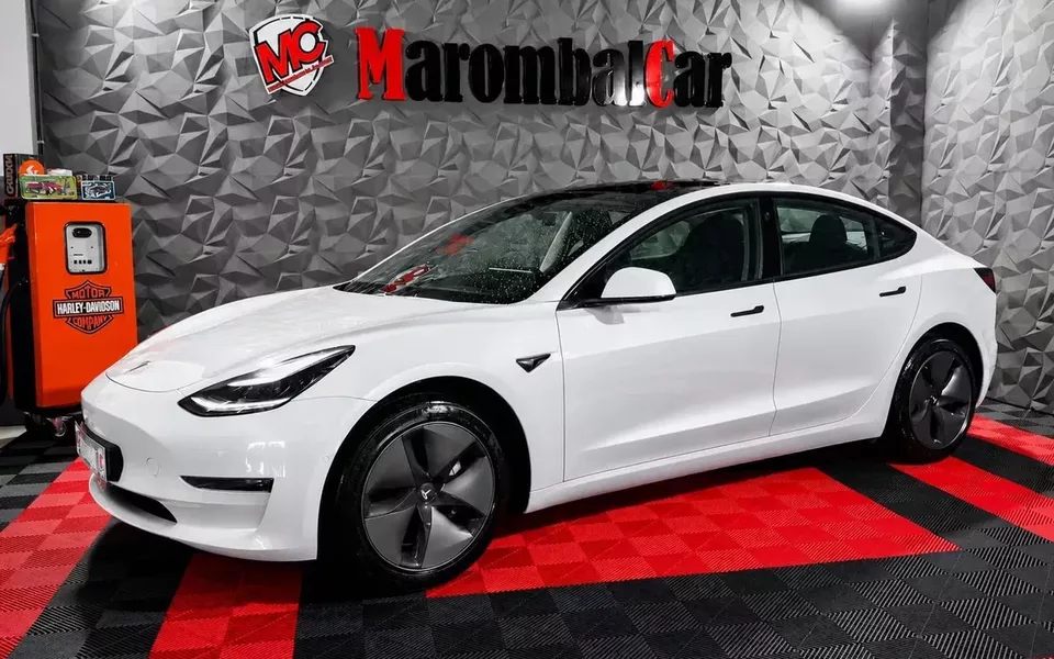 Tesla Model 3 Standard RWD