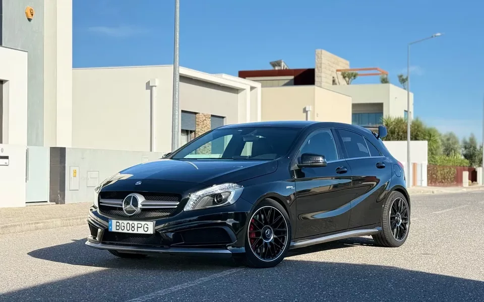 Mercedes-Benz A 45 AMG 4Matic Speedshift 7G-DCT