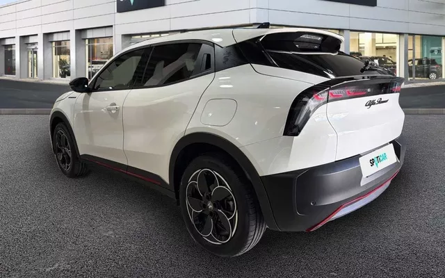 Alfa Romeo Junior Elletrica 50 kWh