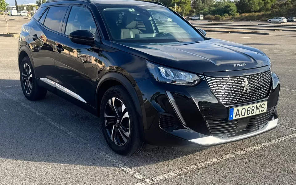 Peugeot 2008 1.5 BlueHDi Allure Pack