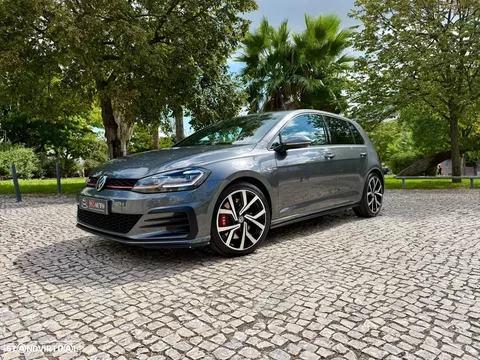VW Golf GTI 2.0 TSI OPF DSG Performance