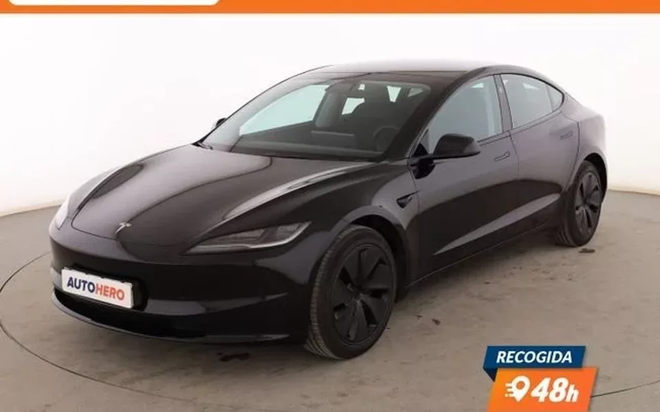 TESLA Model 3 Standard Range