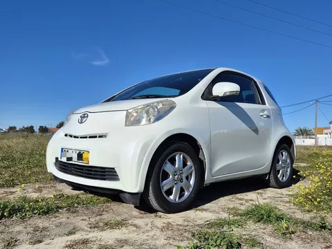 Toyota iQ 1.0 VVT-i