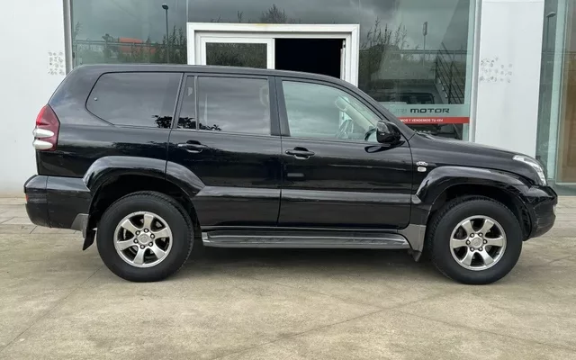 TOYOTA Land Cruiser Land Cruiser D-4D VXL