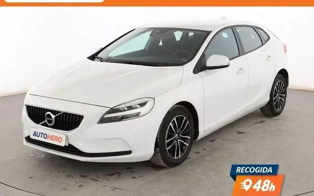 VOLVO V40 V40 D2 Momentum 120