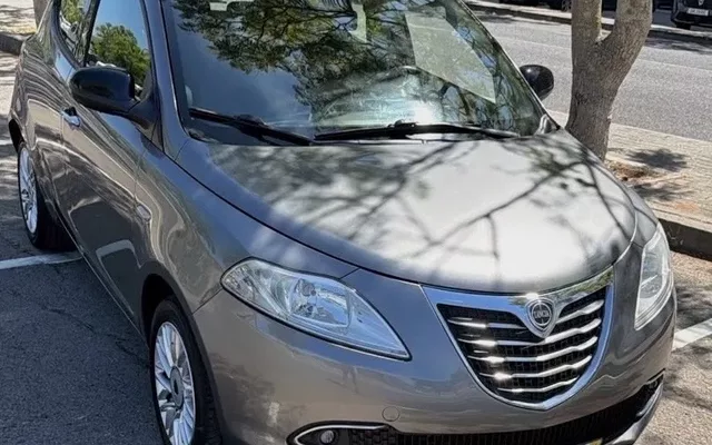 Lancia Ypsilon 1.3 M-jet S&S Platinum