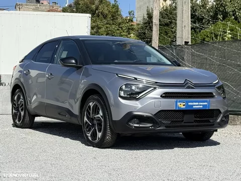 Citroën C4 1.2 PureTech Shine EAT8