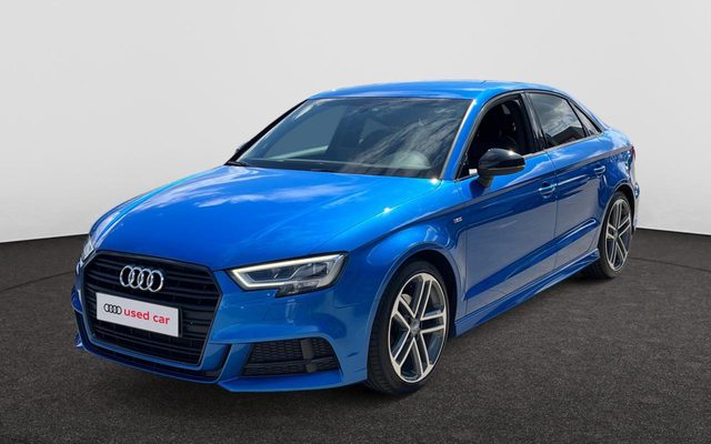 AUDI A3 Sedan Dsl SPORT 150PK CARPLAY GPS SENSOREN A ZETEL VERW. BI-AIRCO