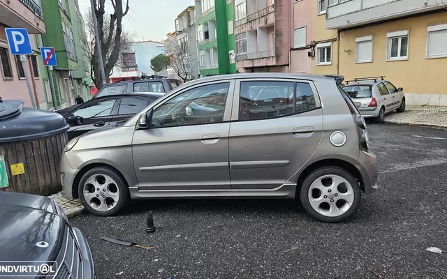 Kia Picanto 1.1L EX Sport