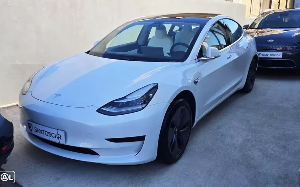 Tesla Model 3 Standard Range Plus RWD