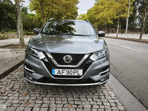 Nissan Qashqai 1.3 DIG-T N-Connecta J18 Led