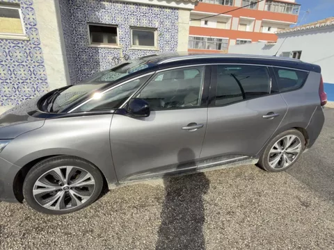 Renault Grand Scénic dCi 110 EDC LIMITED