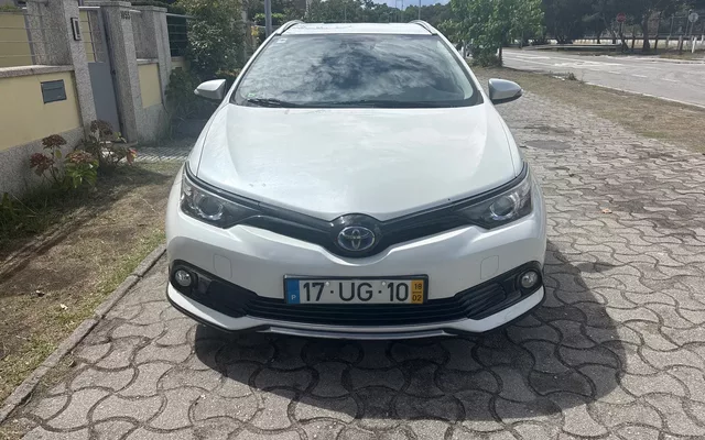 Toyota Auris Touring Sports 1.8 HSD Comfort+P.Sport