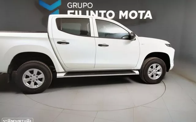 Mitsubishi L200 2.3 DI-D CD Invite 4WD