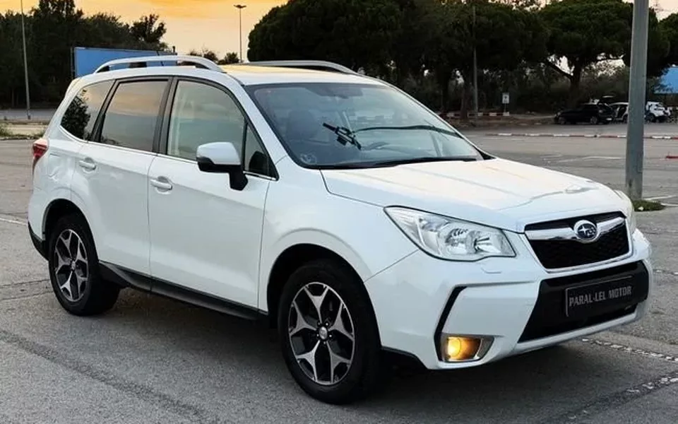 SUBARU Forester 2.0XT Lineartronic Executive Plus