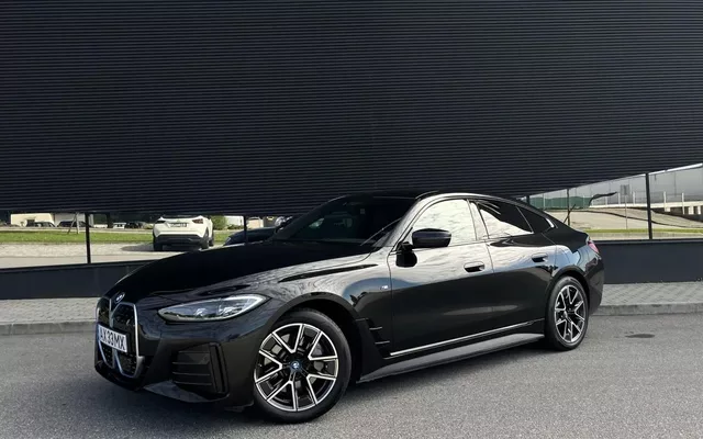BMW i4 eDrive40 Pack Desportivo M