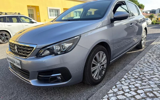 Peugeot 308 1.2 PureTech Allure Pack EAT8