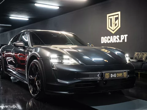 Porsche Taycan Cross Turismo 4