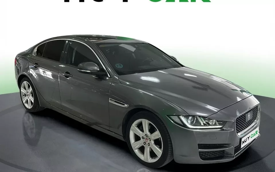 JAGUAR XE XE 2.0 Diesel Pure Aut. 180