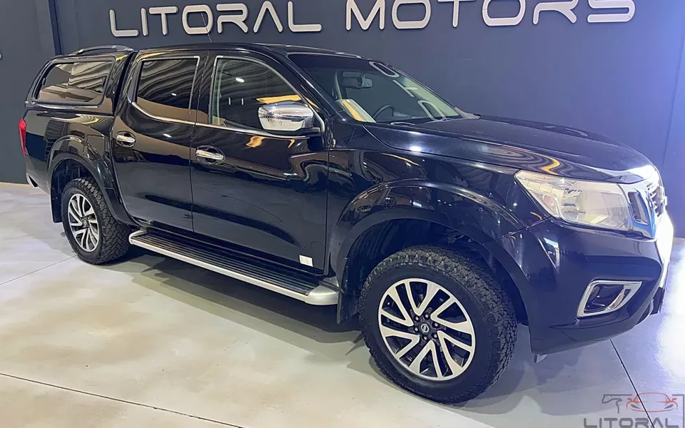 Nissan Navara 2.3 dCi CD 4WD Visia