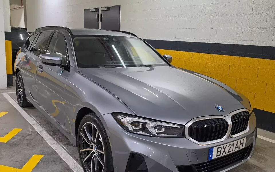 BMW 330