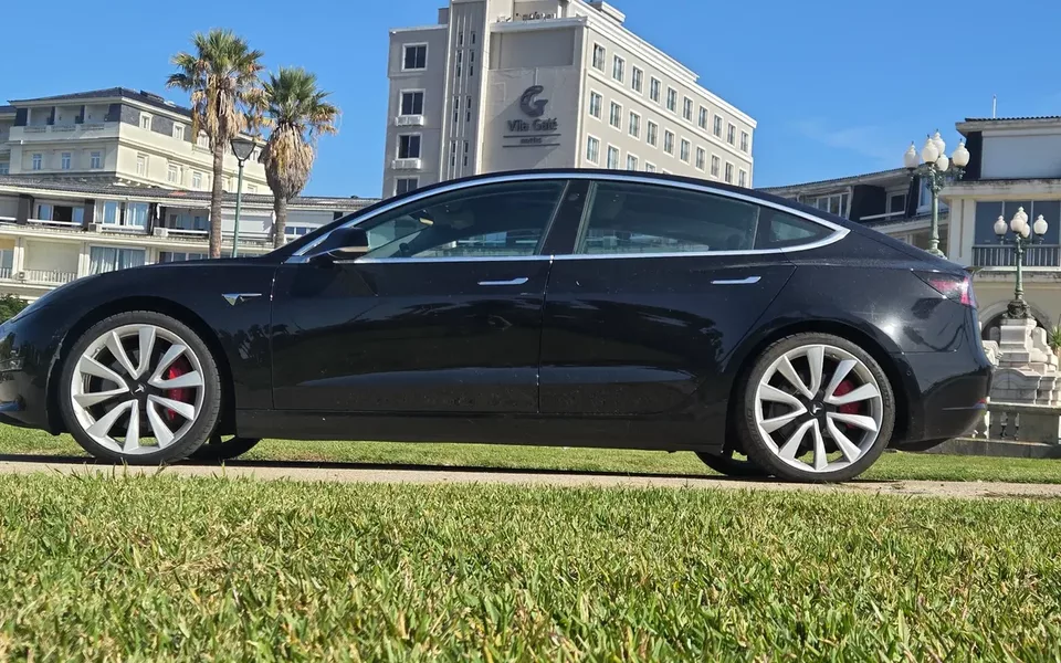 Tesla Model 3 Performance Dual Motor AWD