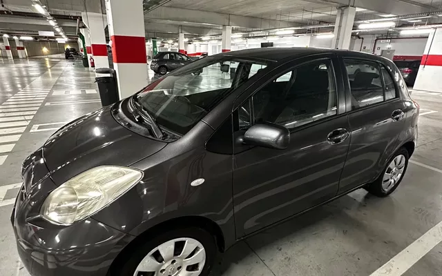 Toyota Yaris 1.0 VVT-i Sol