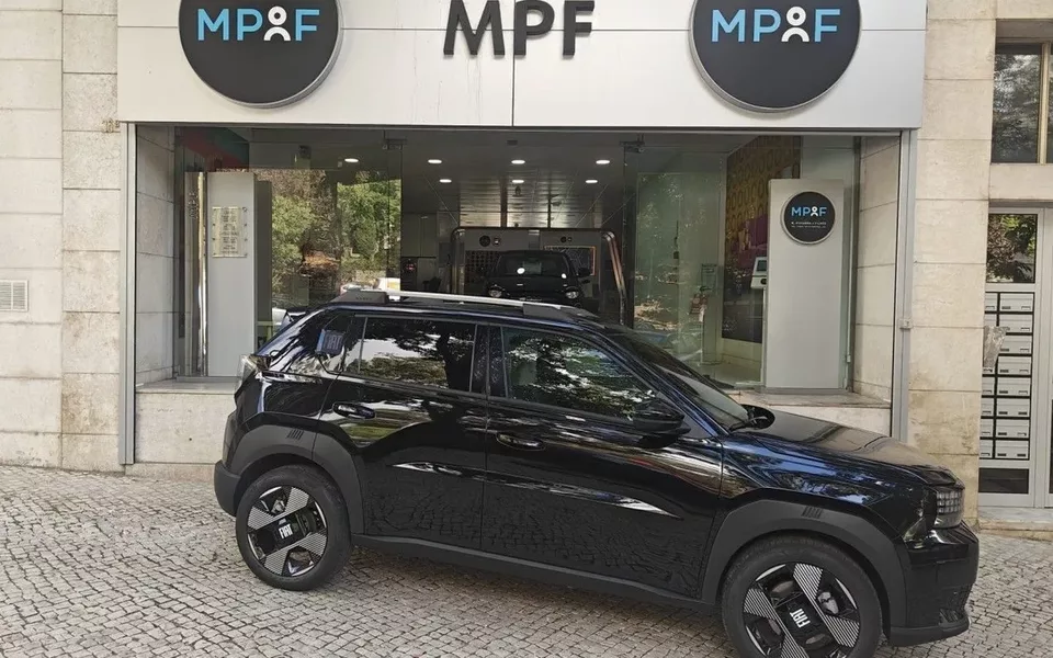 Fiat Grande Panda 1.2 Hybrid La Prima eDCT