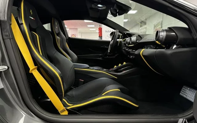 FERRARI 812 812 Superfast