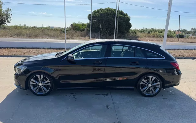 Mercedes-Benz CLA 220 d 7G-DCT Urban