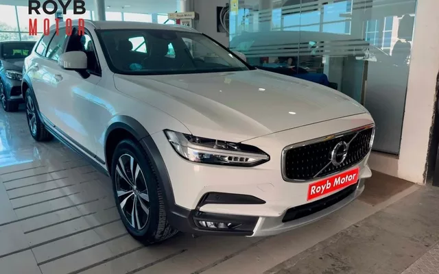 VOLVO V90 Cross Country 2.0 D4 190cv AWD Auto