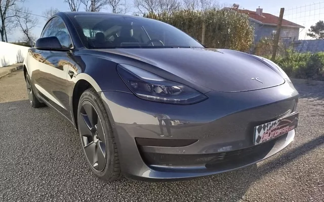 Tesla Model 3 Tração Traseira Premium