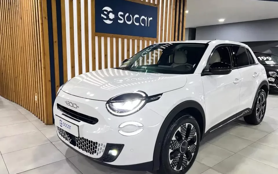 Fiat 600 1.2 Hybrid La Prima