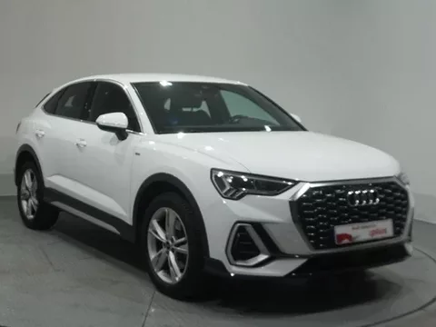 AUDI Q3 Q3 Sportback 45 TFSIe S line S-tronic