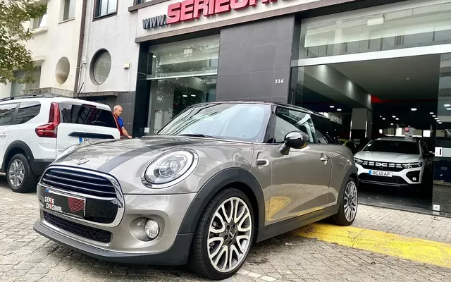 MINI 3 Portas Cooper D Auto