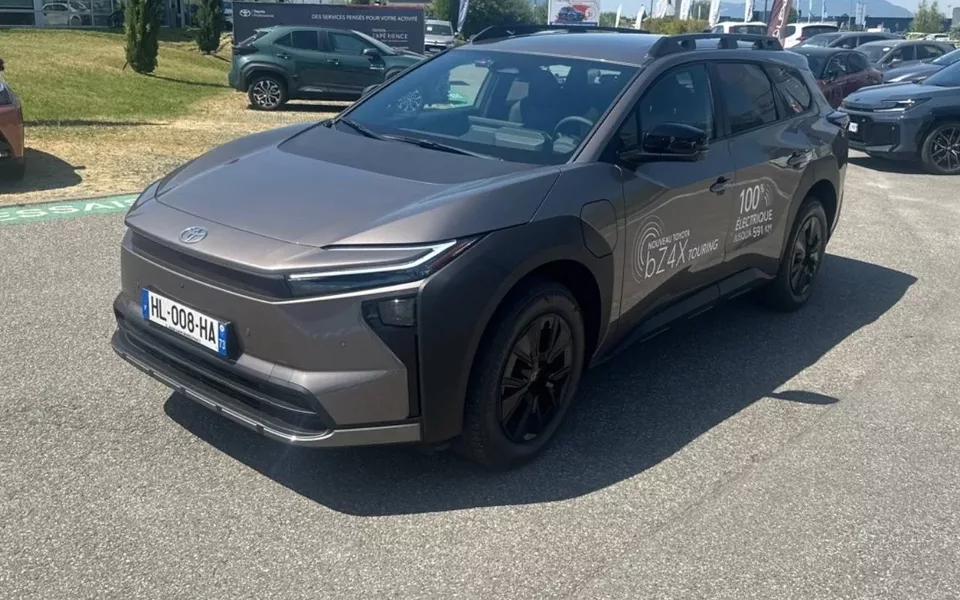 TOYOTA BZ4X Touring Grande Autonomie Design