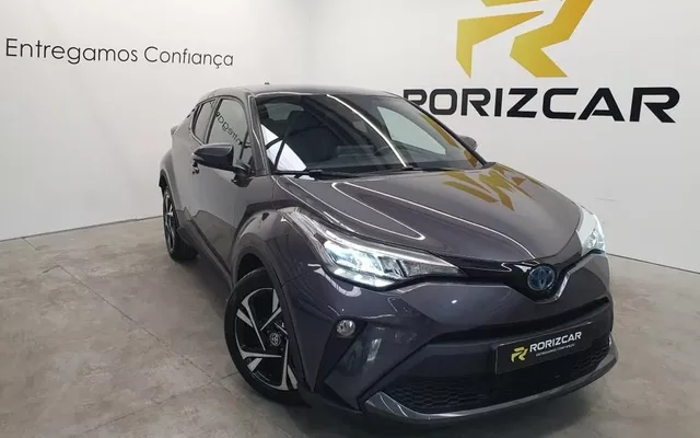 Toyota C-HR 1.8 Hybrid Square Collection
