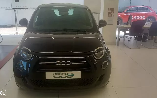 Fiat 500e (RED)